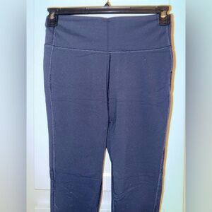 ATHLETA NAVY LEGGINGS - size medium